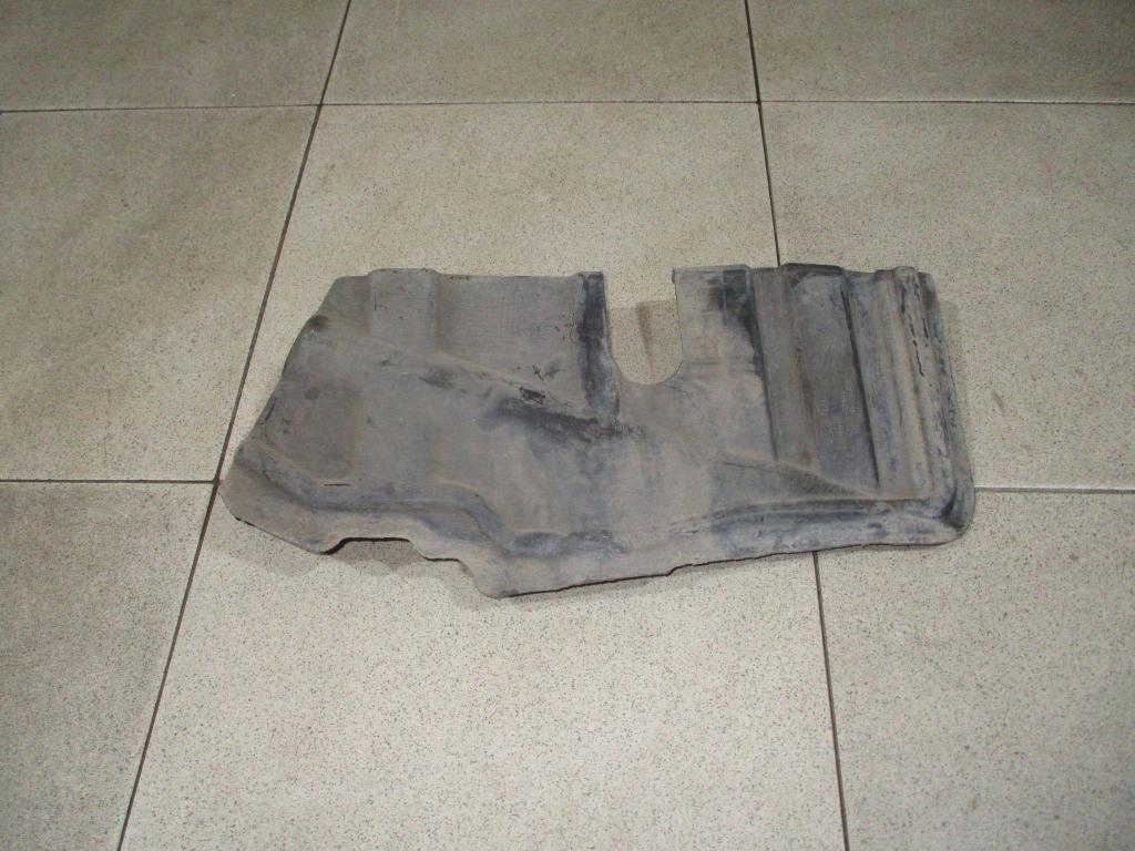 Пыльник двигателя боковой правый, 500 рублей, Пермь