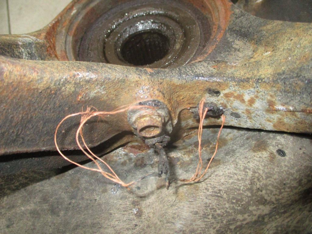 Кулак поворотный передний левый, 5000 рублей, Пермь