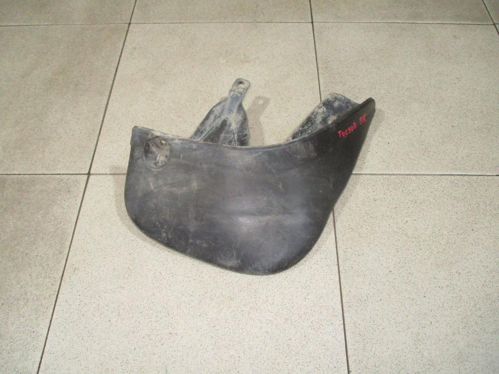 Брызговик задний правый, 500 рублей, Пермь