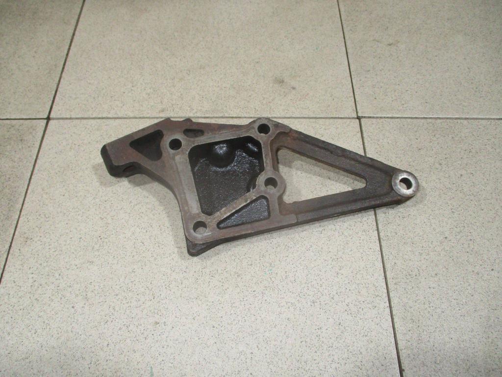 Кронштейн двигателя правый, 1000 рублей, Пермь