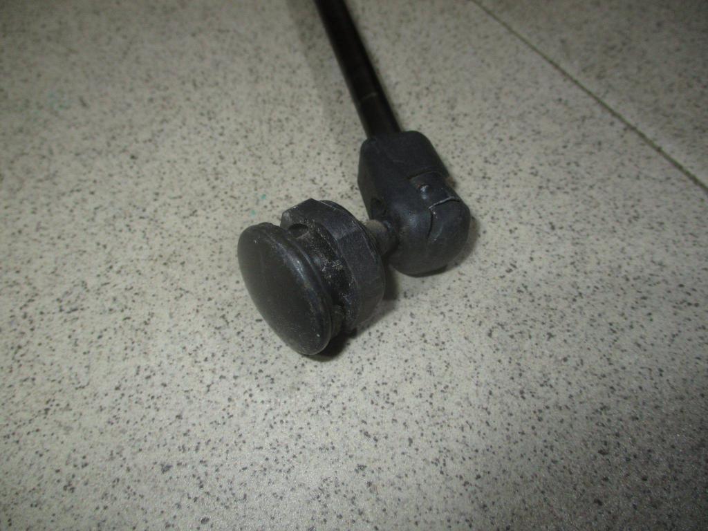 Амортизатор стекла багажника, 500 рублей, Пермь