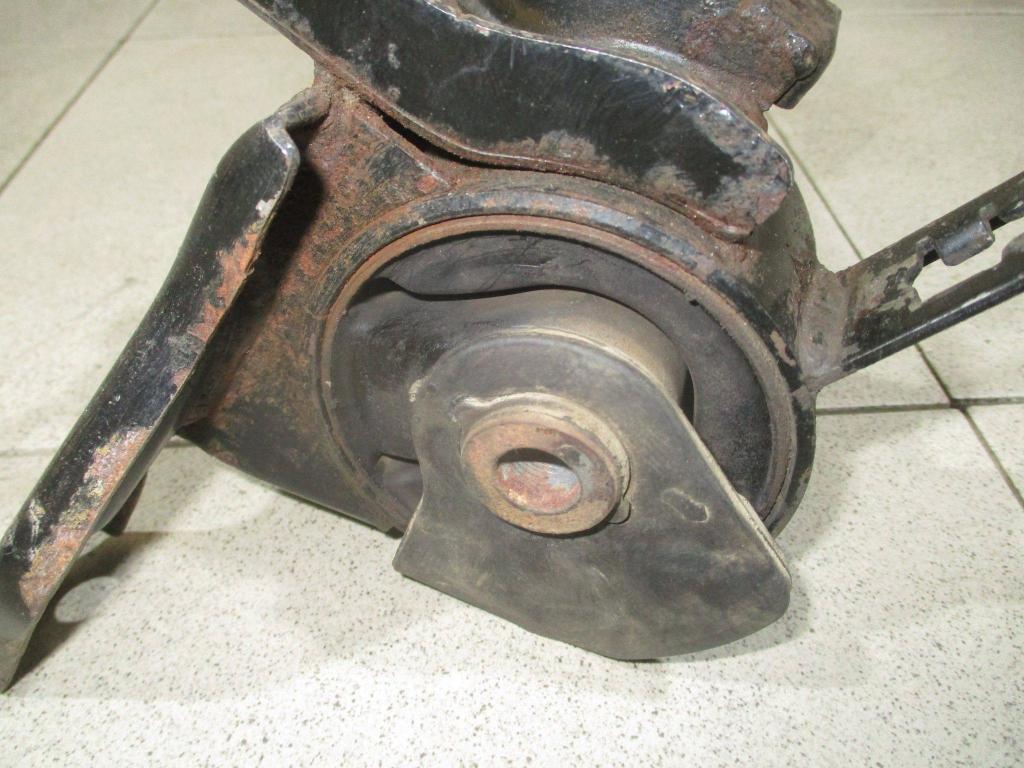 Опора КПП левая, 1000 рублей, Пермь