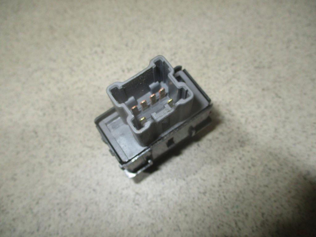 Кнопка обогрева сидений, 700 рублей, Пермь