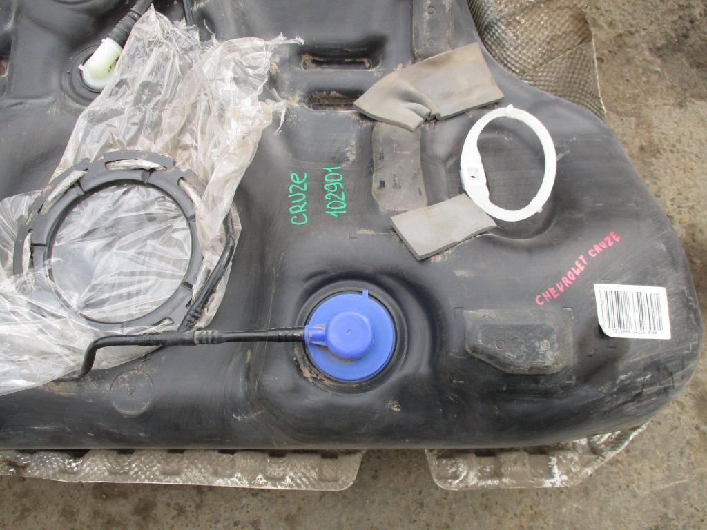 Бак топливный, 2000 рублей, Пермь