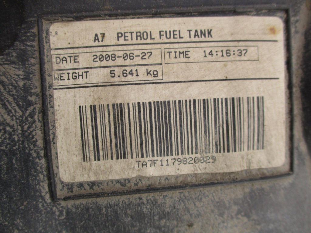 Бак топливный, 2000 рублей, Пермь