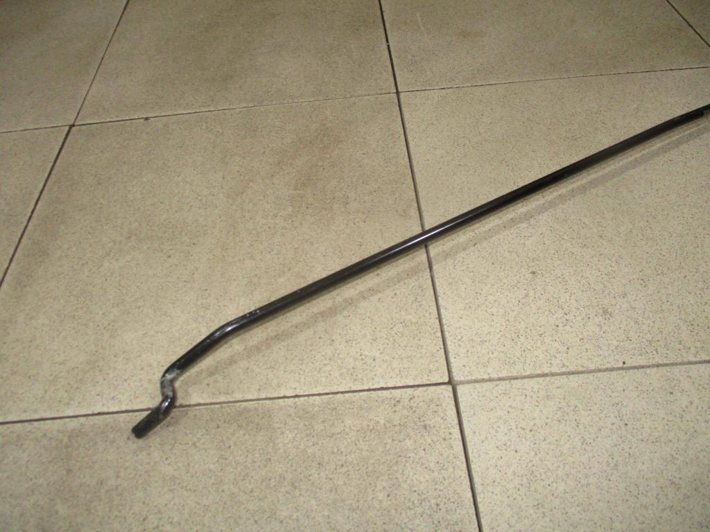 Держатель капота, 500 рублей, Пермь