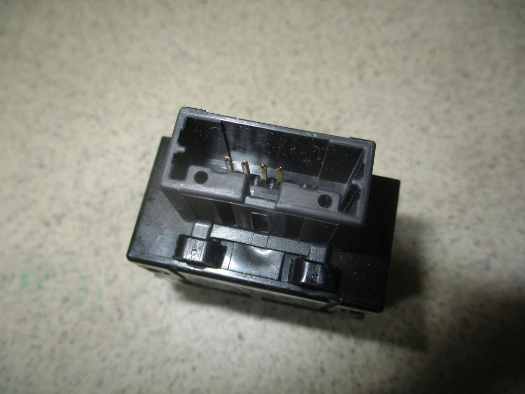 Кнопка омывателя фар, 500 рублей, Пермь