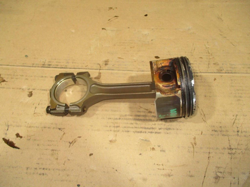 Поршень с шатуном, 2500 рублей, Пермь