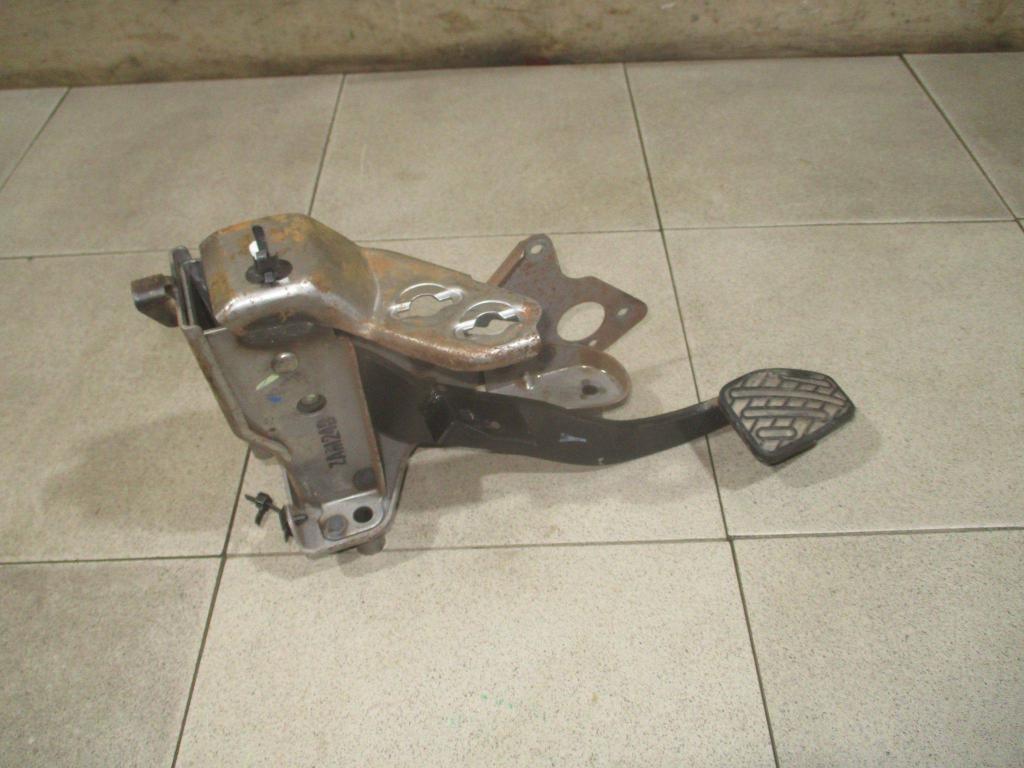 Педаль тормоза, 1000 рублей, Пермь