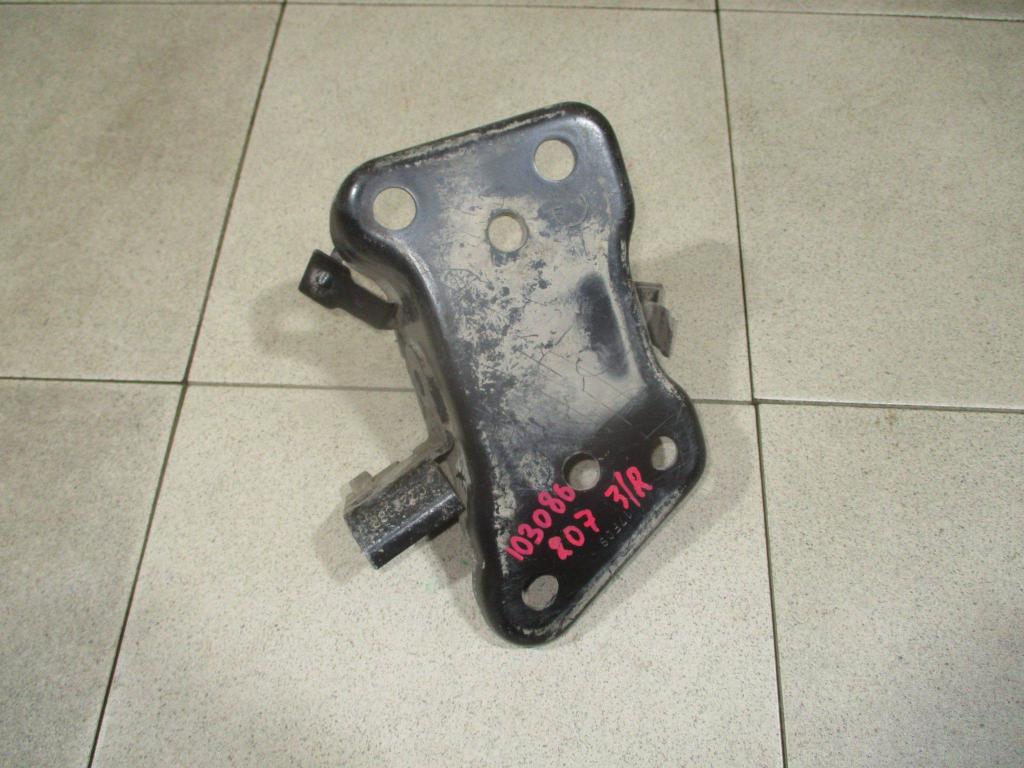 Кронштейн задней балки, 500 рублей, Пермь