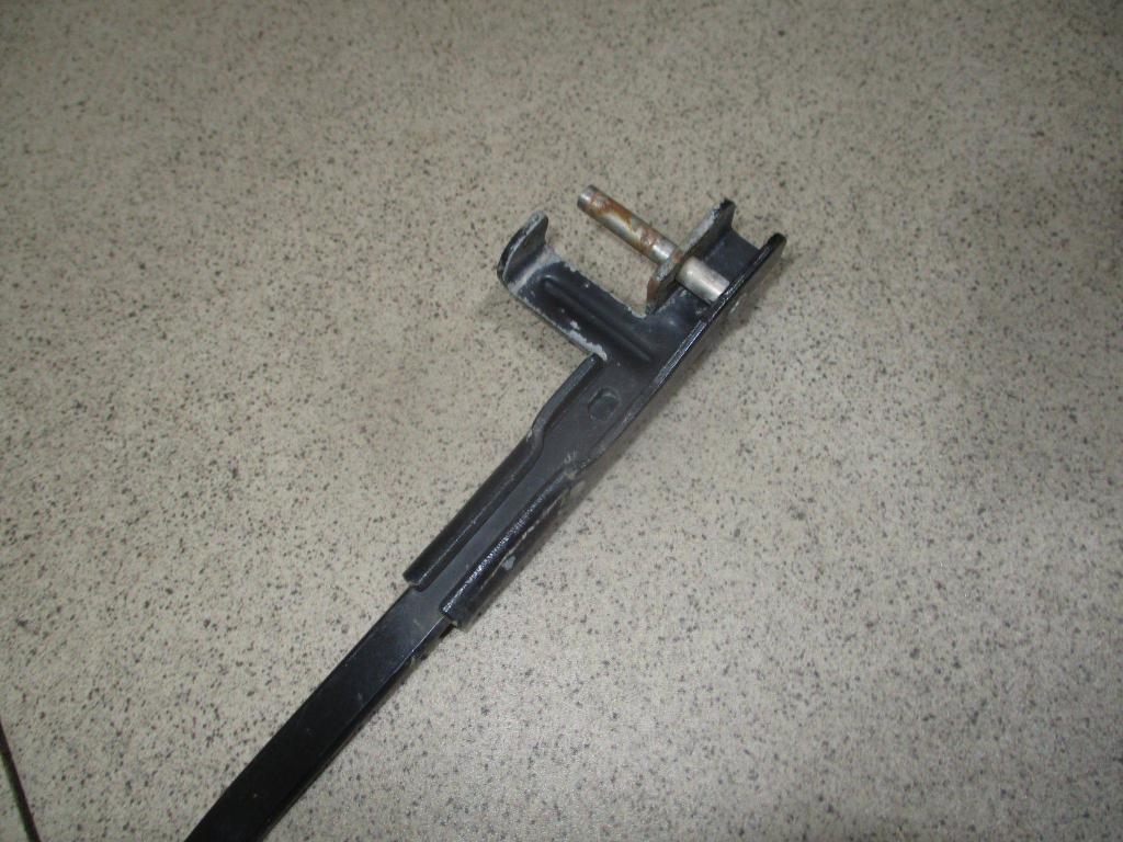 Поводок стеклоочистителя передний левый, 750 рублей, Пермь