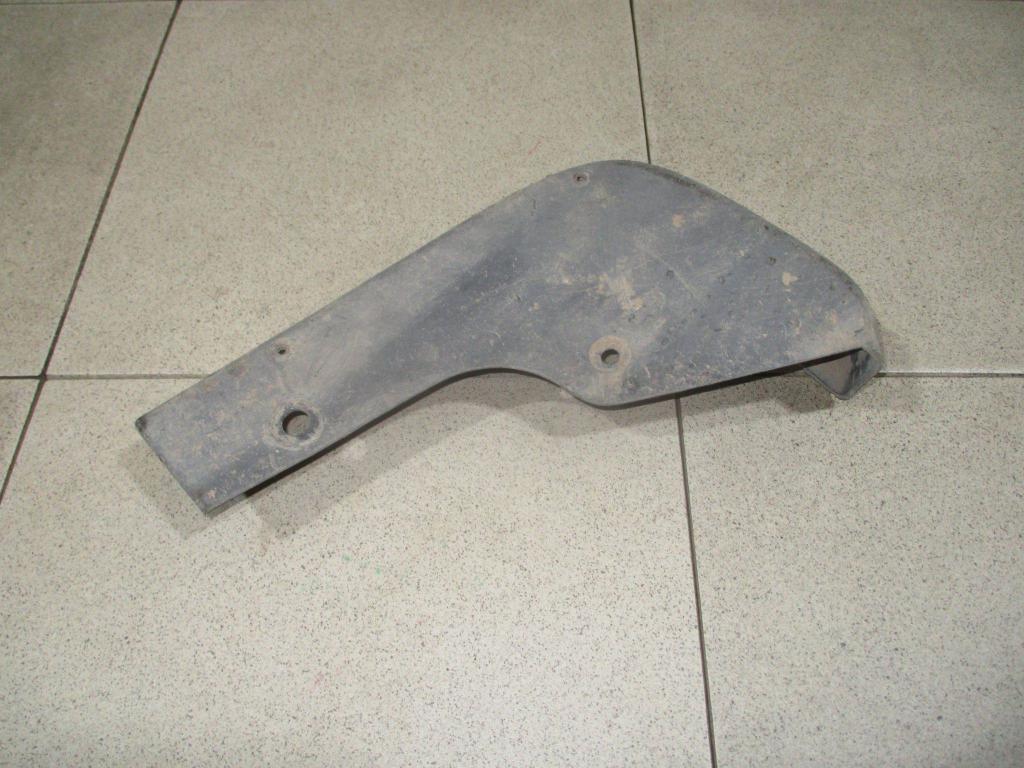 Брызговик передний левый, 1000 рублей, Пермь