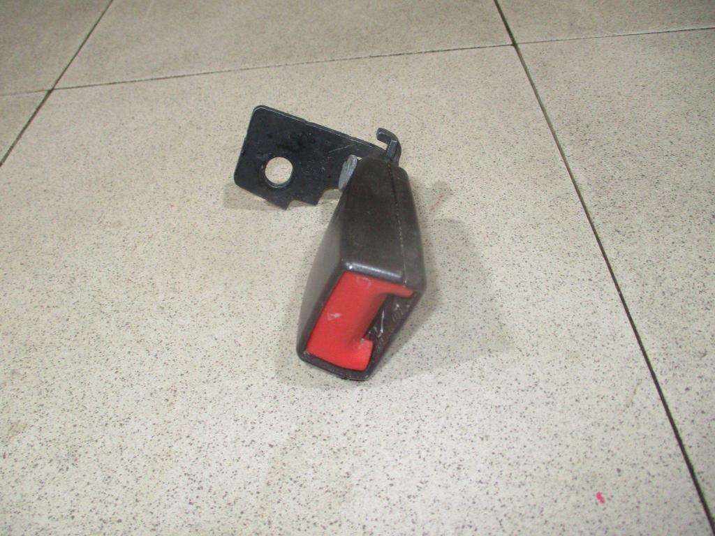 Ответная часть ремня безопасности, 500 рублей, Пермь