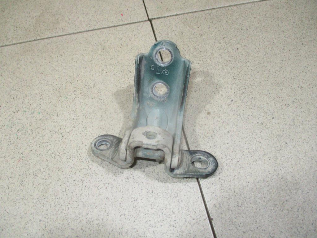 Петля двери передней левой верхняя, 1000 рублей, Пермь