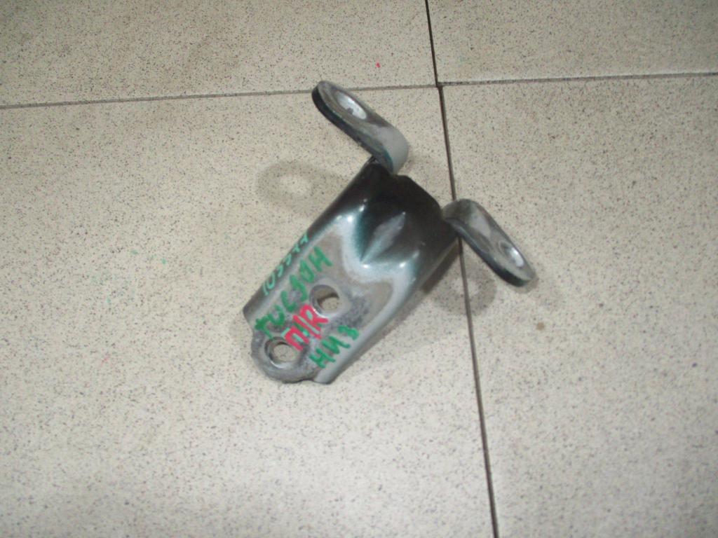 Петля двери передней правой нижняя, 500 рублей, Пермь