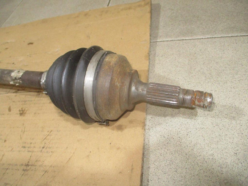 Полуось передняя левая, 2000 рублей, Пермь