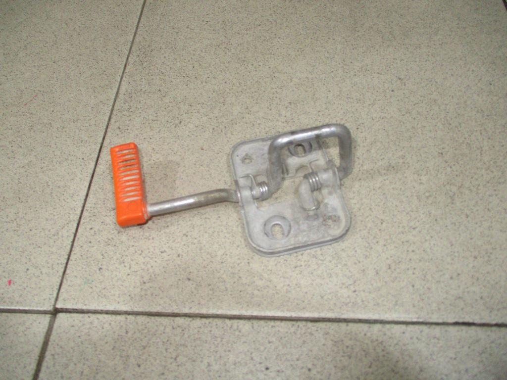 Крючок капота, 1200 рублей, Пермь