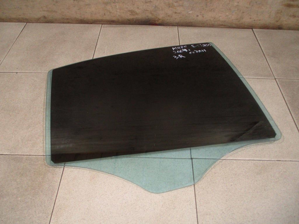 Стекло двери задней правой, 1000 рублей, Пермь