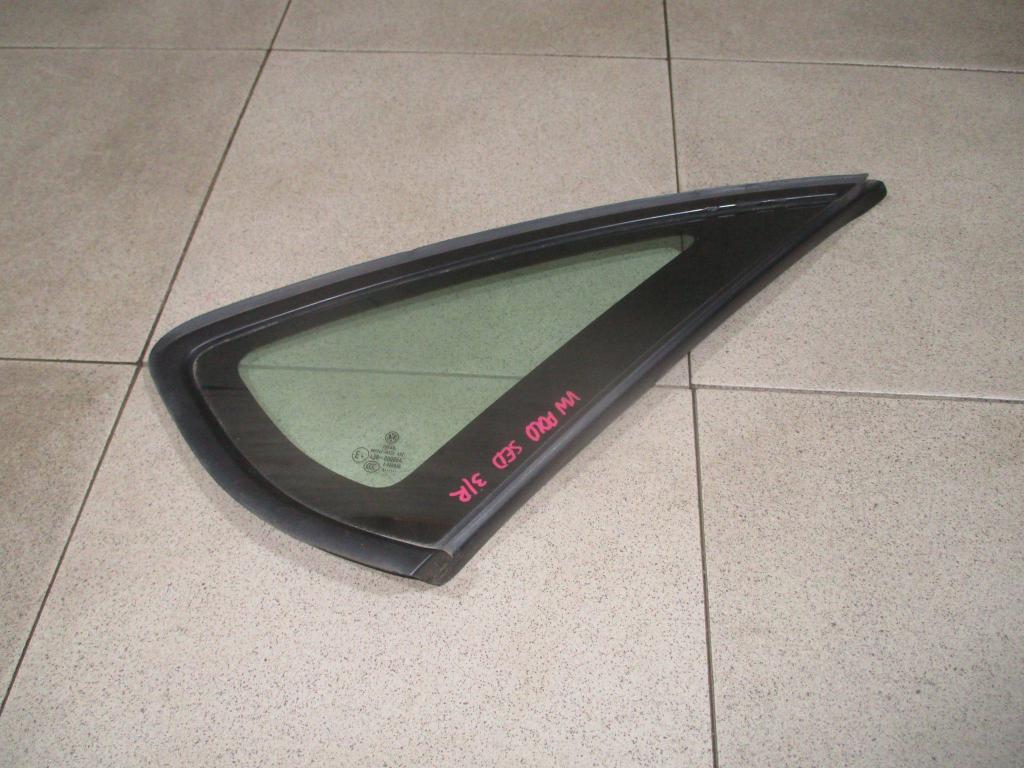 Стекло кузовное глухое правое, 1000 рублей, Пермь