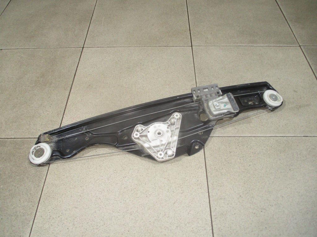 Стеклоподъемник задний правый, 1000 рублей, Пермь