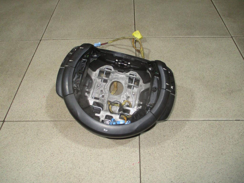 Переключатель подрулевой управления магнитолой, 2000 рублей, Пермь