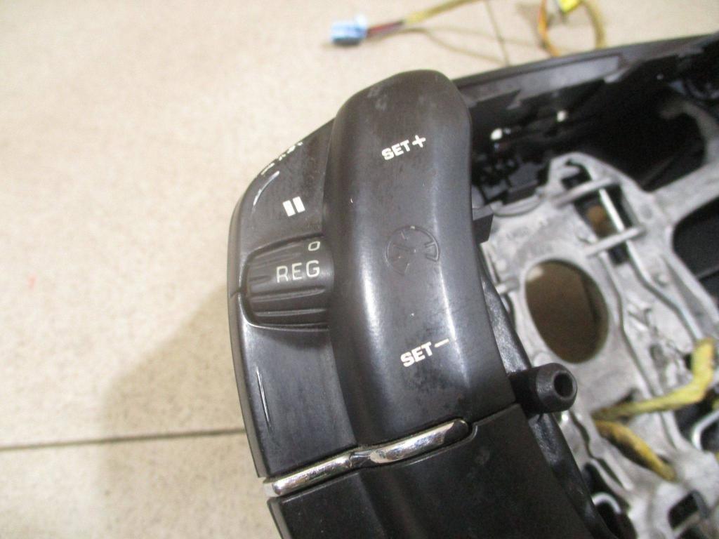 Переключатель подрулевой управления магнитолой, 2000 рублей, Пермь