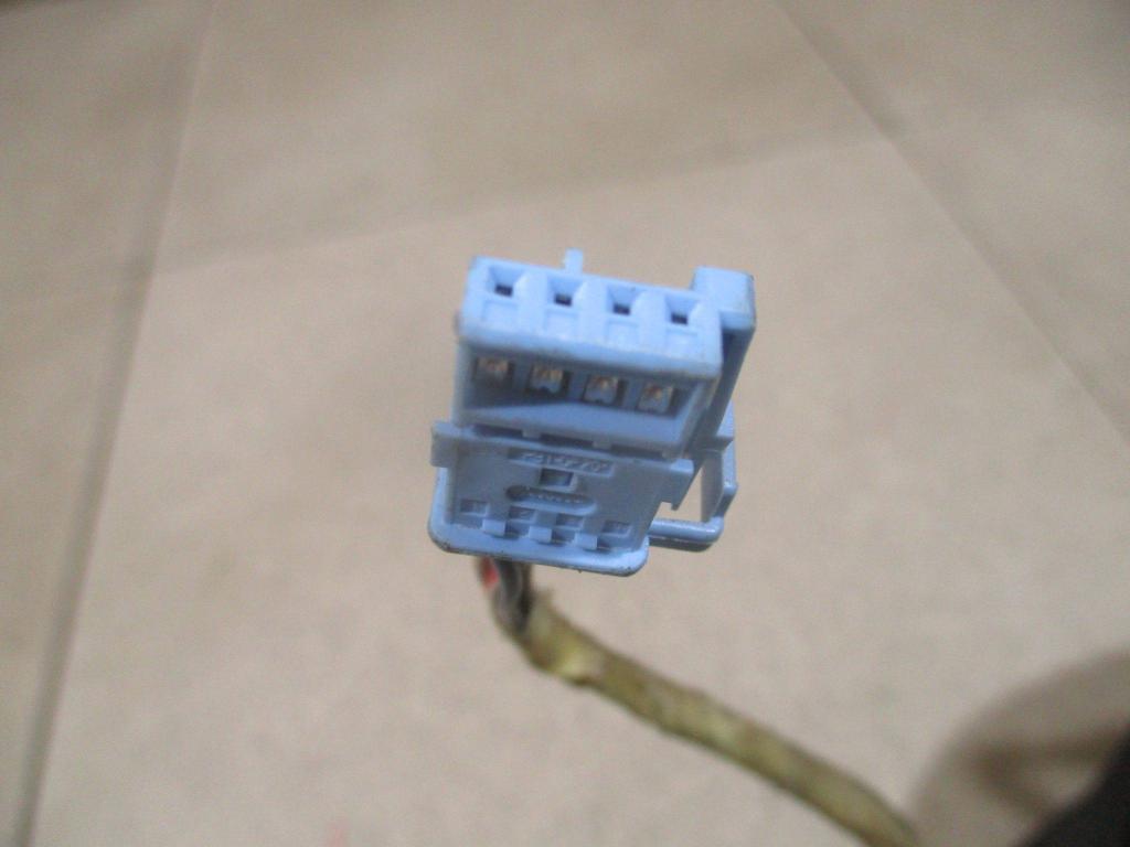 Переключатель подрулевой управления магнитолой, 2000 рублей, Пермь