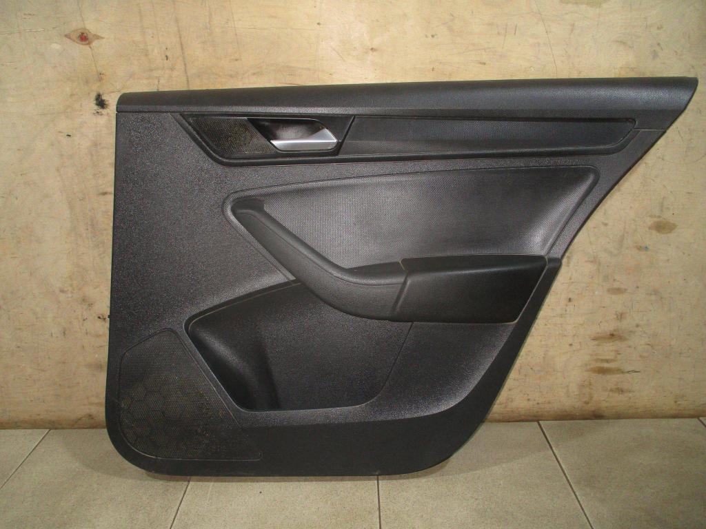 Обшивка двери задней правой, 3000 рублей, Пермь