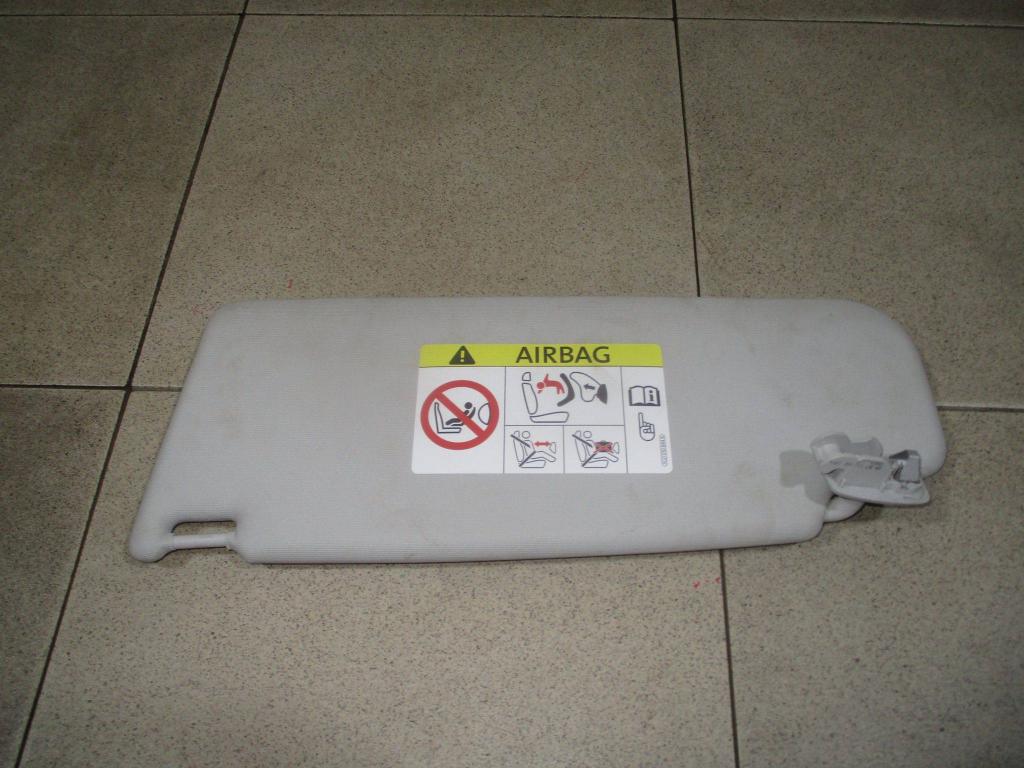 Козырек солнцезащитный правый, 1000 рублей, Пермь