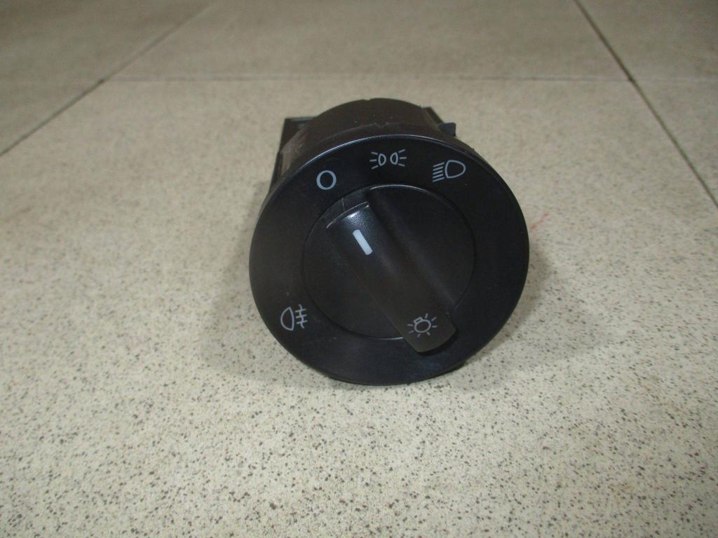 Переключатель света фар, 1000 рублей, Пермь