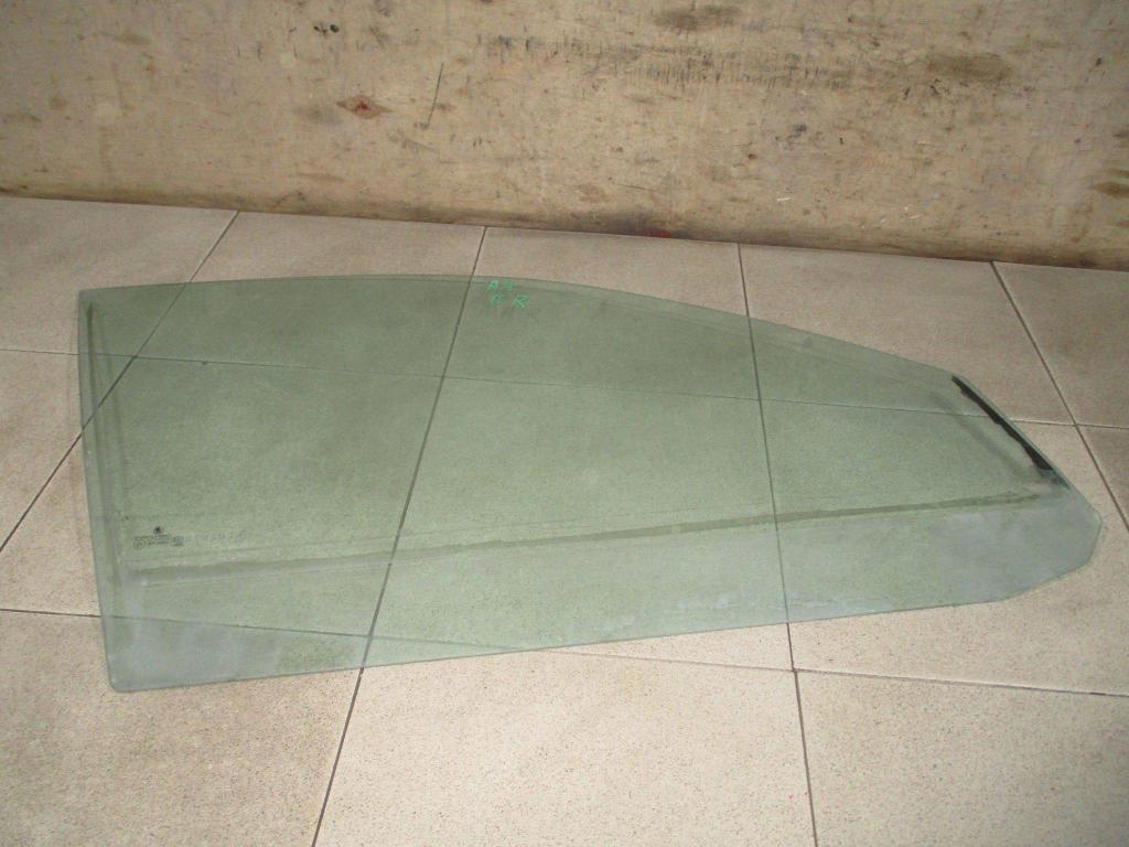 Стекло двери передней правой, 1000 рублей, Пермь