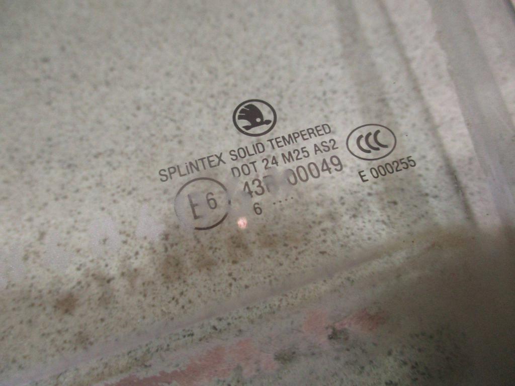 Стекло двери передней левой, 1000 рублей, Пермь