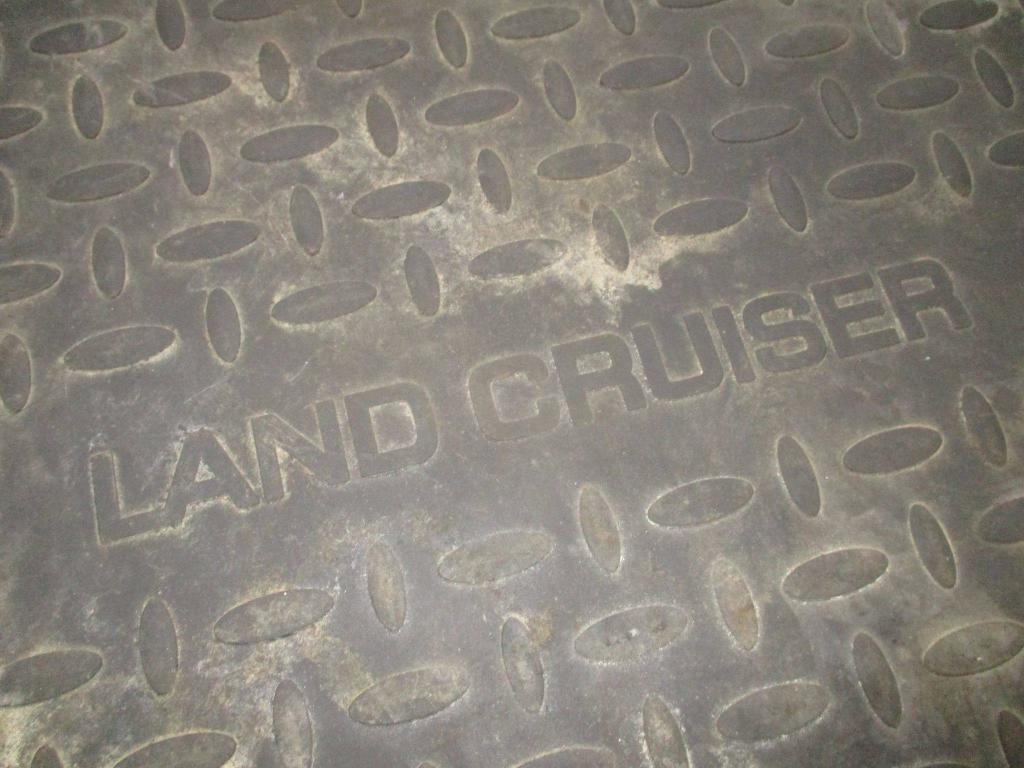 Коврик багажника, 4000 рублей, Пермь