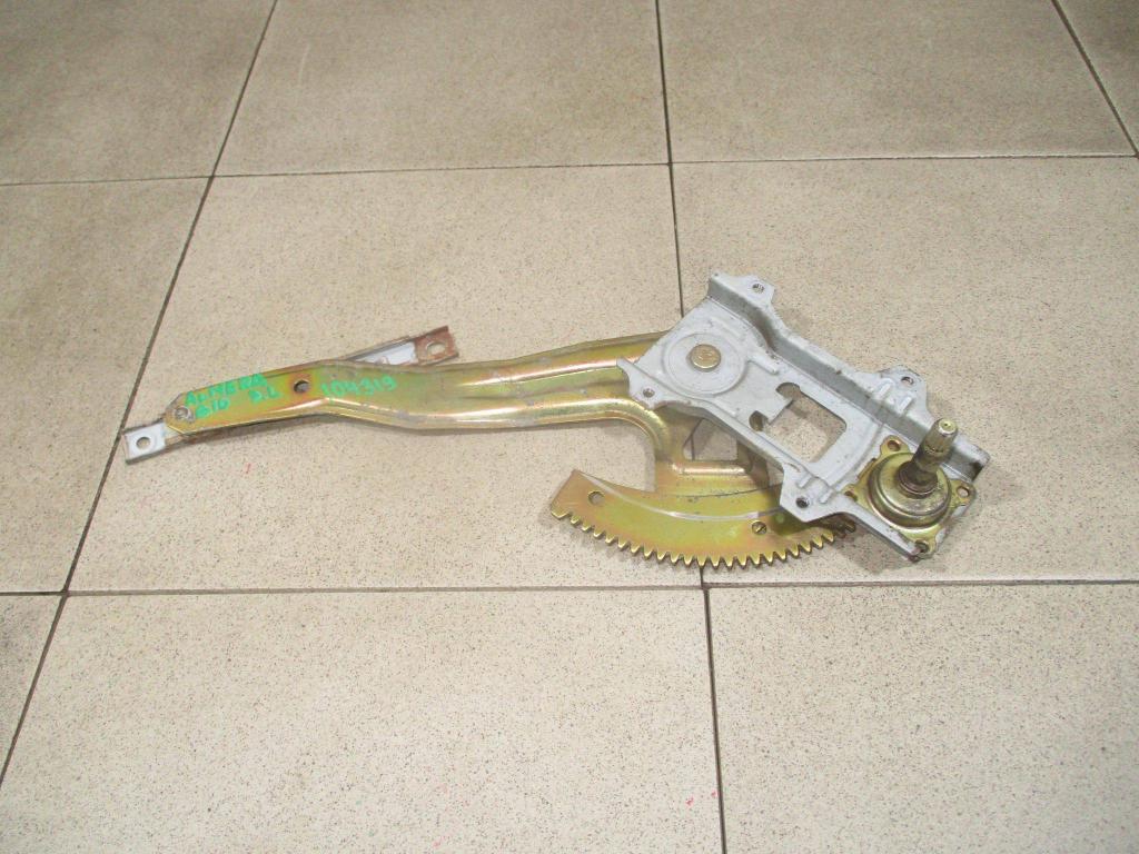 Стеклоподъемник механический задний левый, 1000 рублей, Пермь