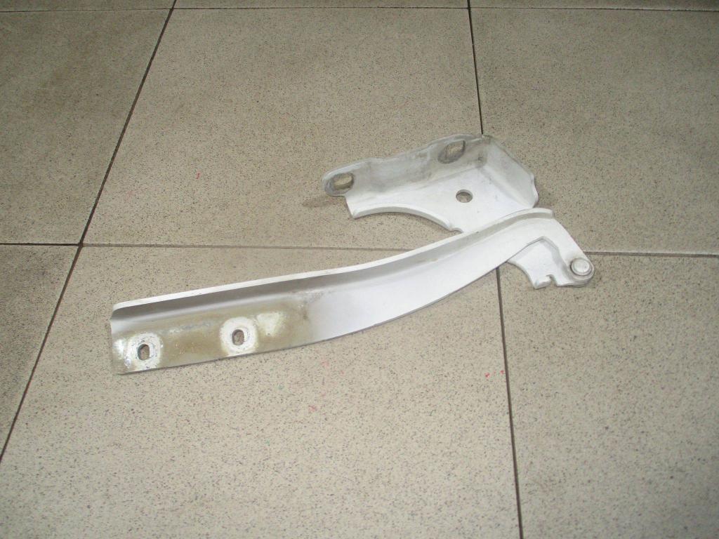 Петля капота левая, 1000 рублей, Пермь