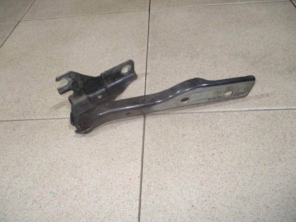 Петля капота правая, 1000 рублей, Пермь