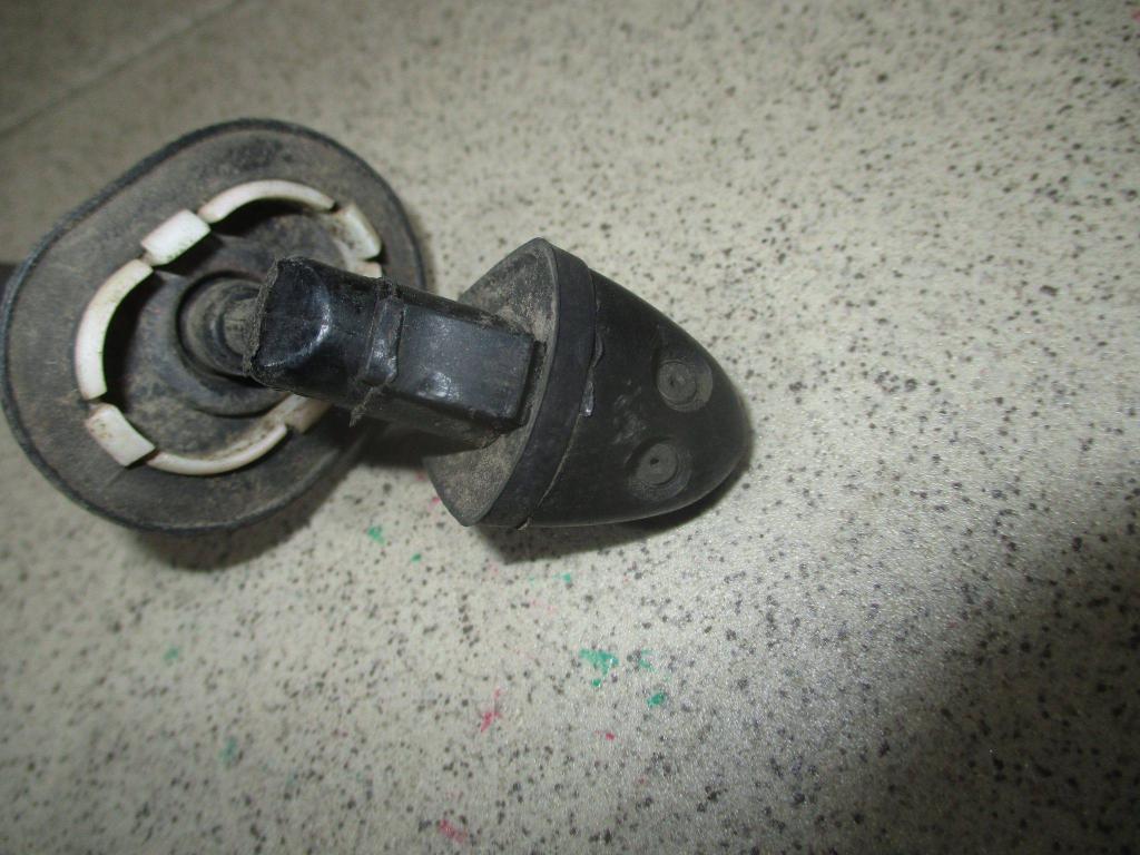 Форсунка омывателя заднего стекла, 500 рублей, Пермь