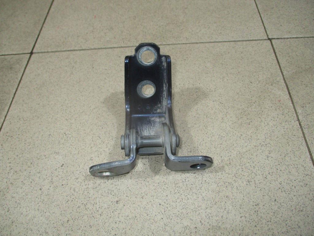 Петля двери задней левой нижняя, 500 рублей, Пермь