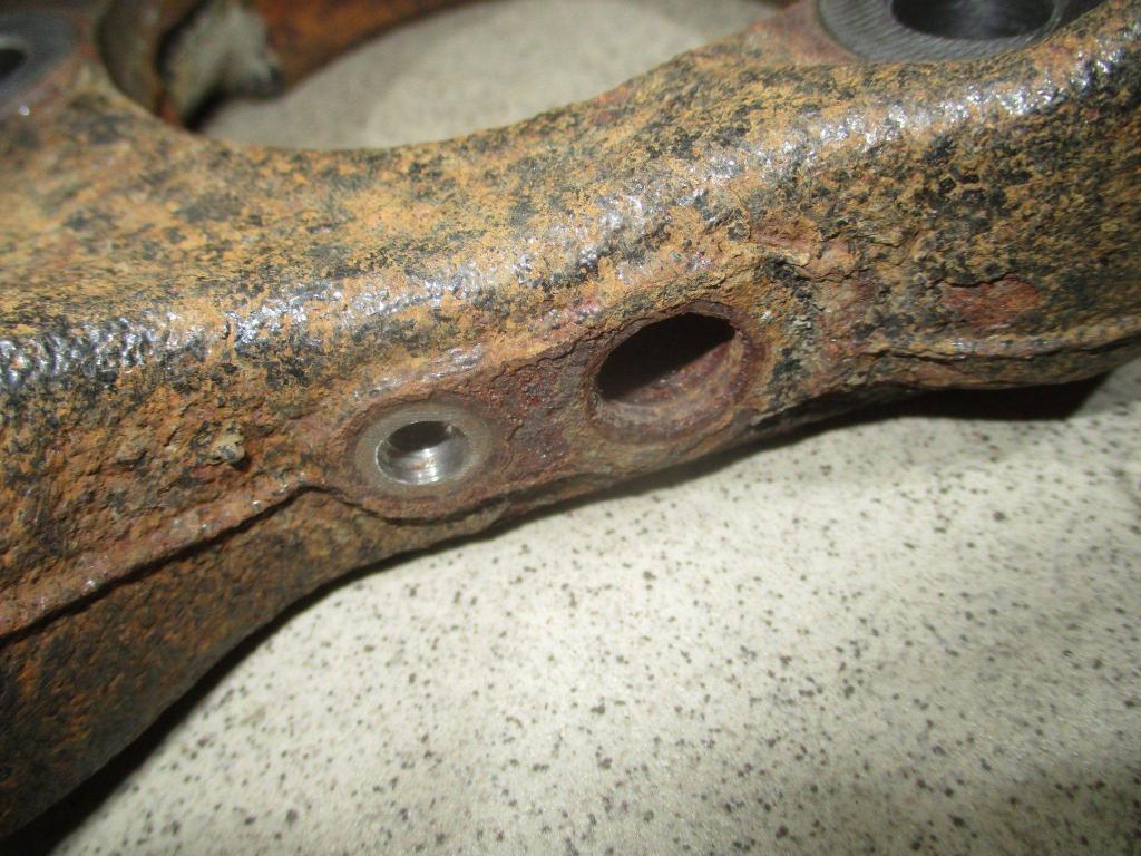 Кулак поворотный передний правый, 9000 рублей, Пермь