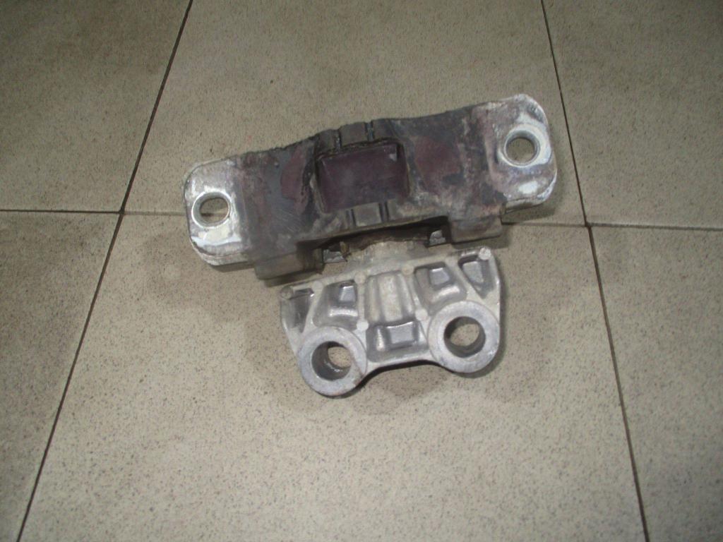 Опора двигателя левая, 4000 рублей, Пермь