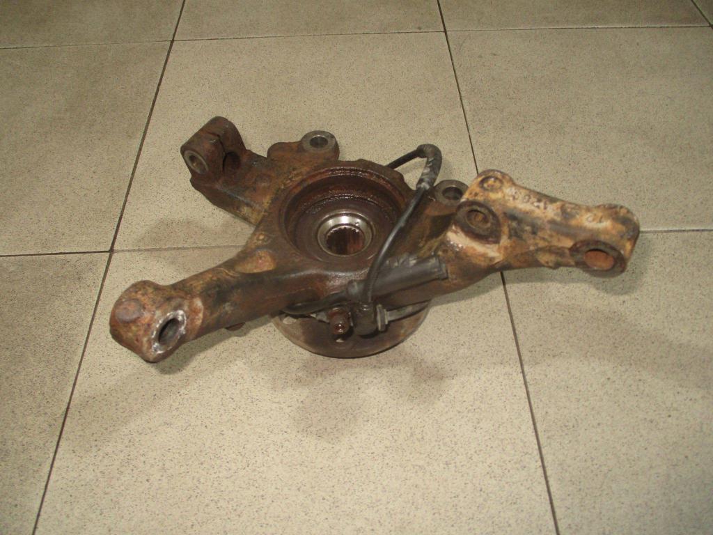 Кулак поворотный передний правый, 3000 рублей, Пермь