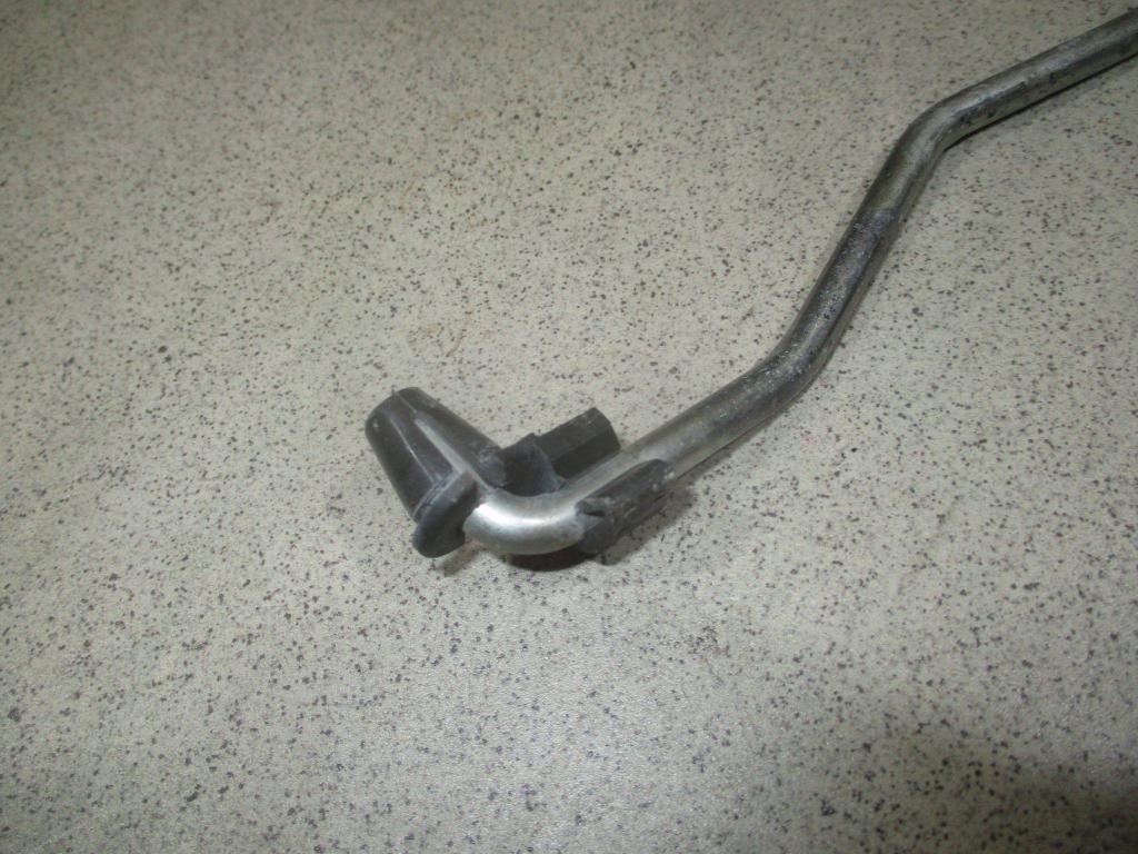 Держатель капота, 500 рублей, Пермь