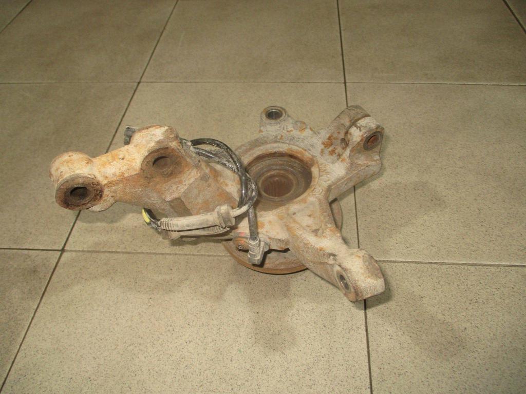 Кулак поворотный передний левый, 3500 рублей, Пермь