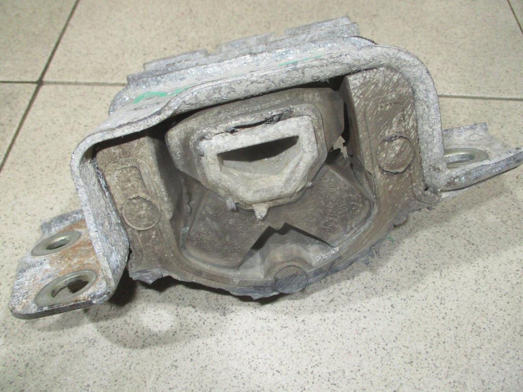 Опора двигателя правая, 4000 рублей, Пермь