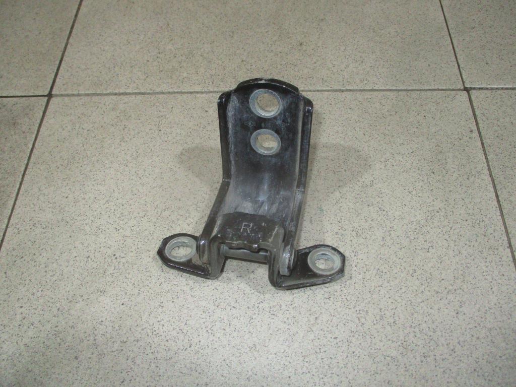 Петля двери задней правой нижняя, 500 рублей, Пермь