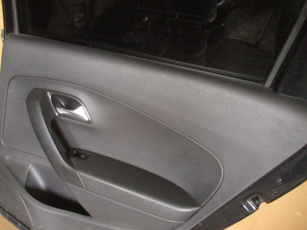 Обшивка двери задней правой, 1000 рублей, Пермь