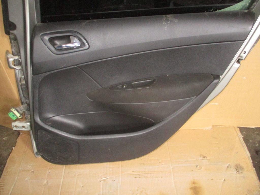Обшивка двери задней правой, 1000 рублей, Пермь