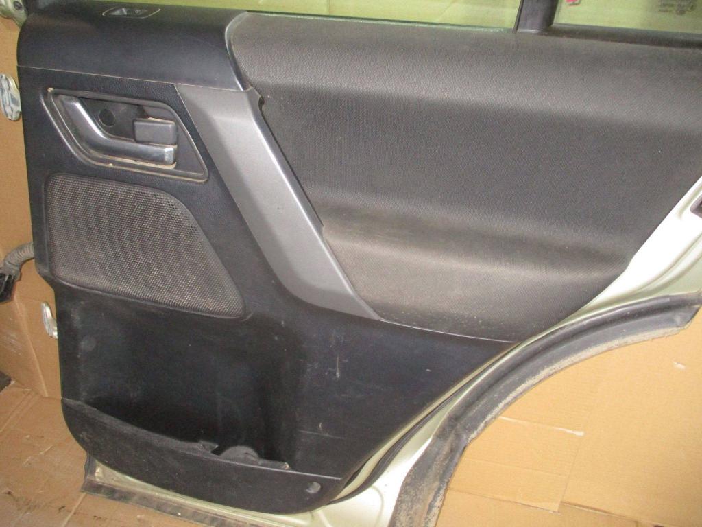 Обшивка двери задней правой, 1500 рублей, Пермь