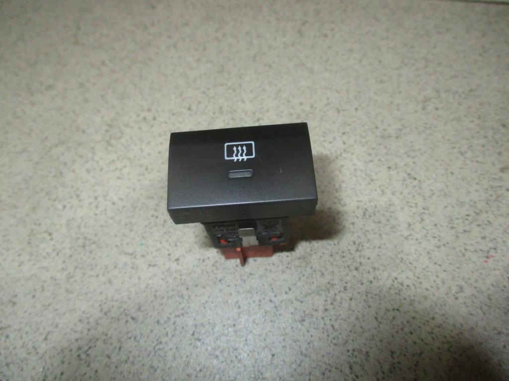 Кнопка обогрева заднего стекла, 500 рублей, Пермь