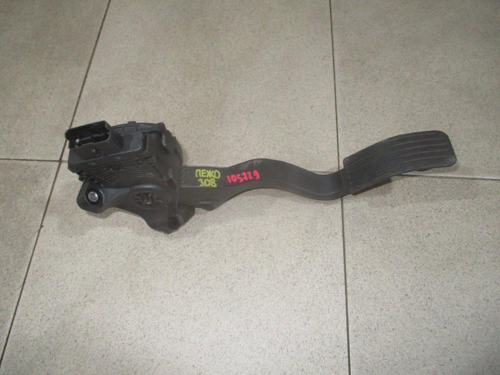 Педаль газа, 2000 рублей, Пермь